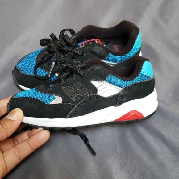 Brand New New Balance 580s - Picture 3 of 5